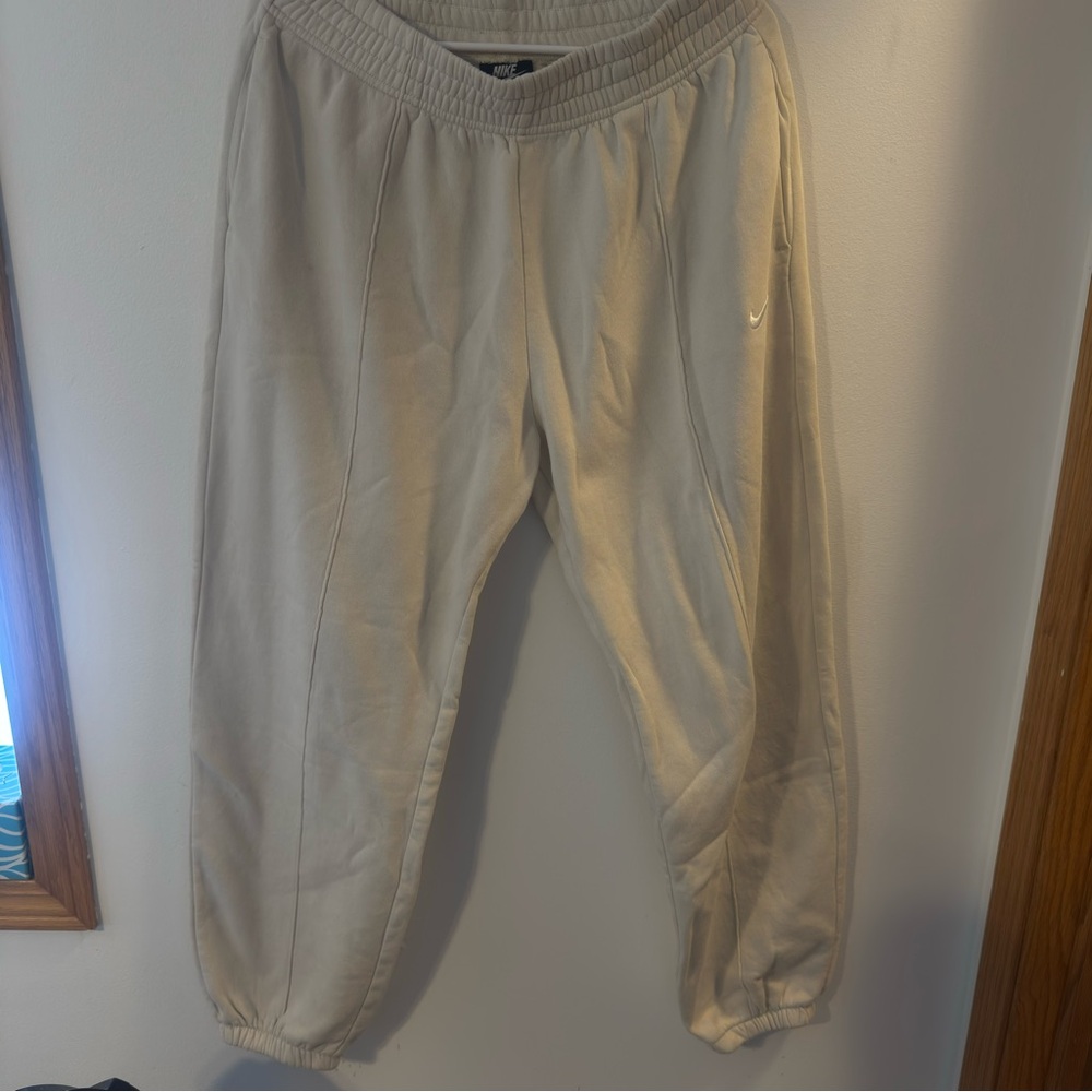 Nike joggers